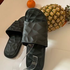 Sandals perfect for beach or chill comfortable